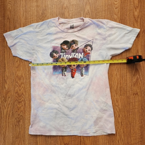 BTS TinyTAN Short Sleeve shirt size M - Picture 9 of 9